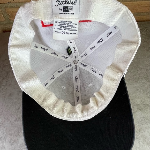 Titleist Footjoy ProV1 stretch fit hat - Picture 4 of 6